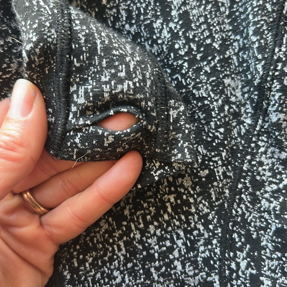LULU LEMON Women's Define Jacket with Hidden Thumb Holes - Picture 6 of 8